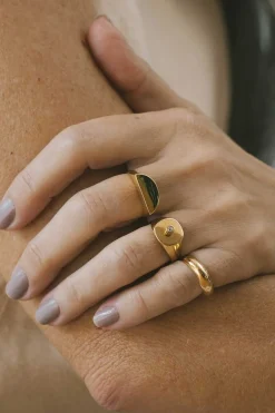 Dipua Anel Cora: Beleza Natural e Estilo em