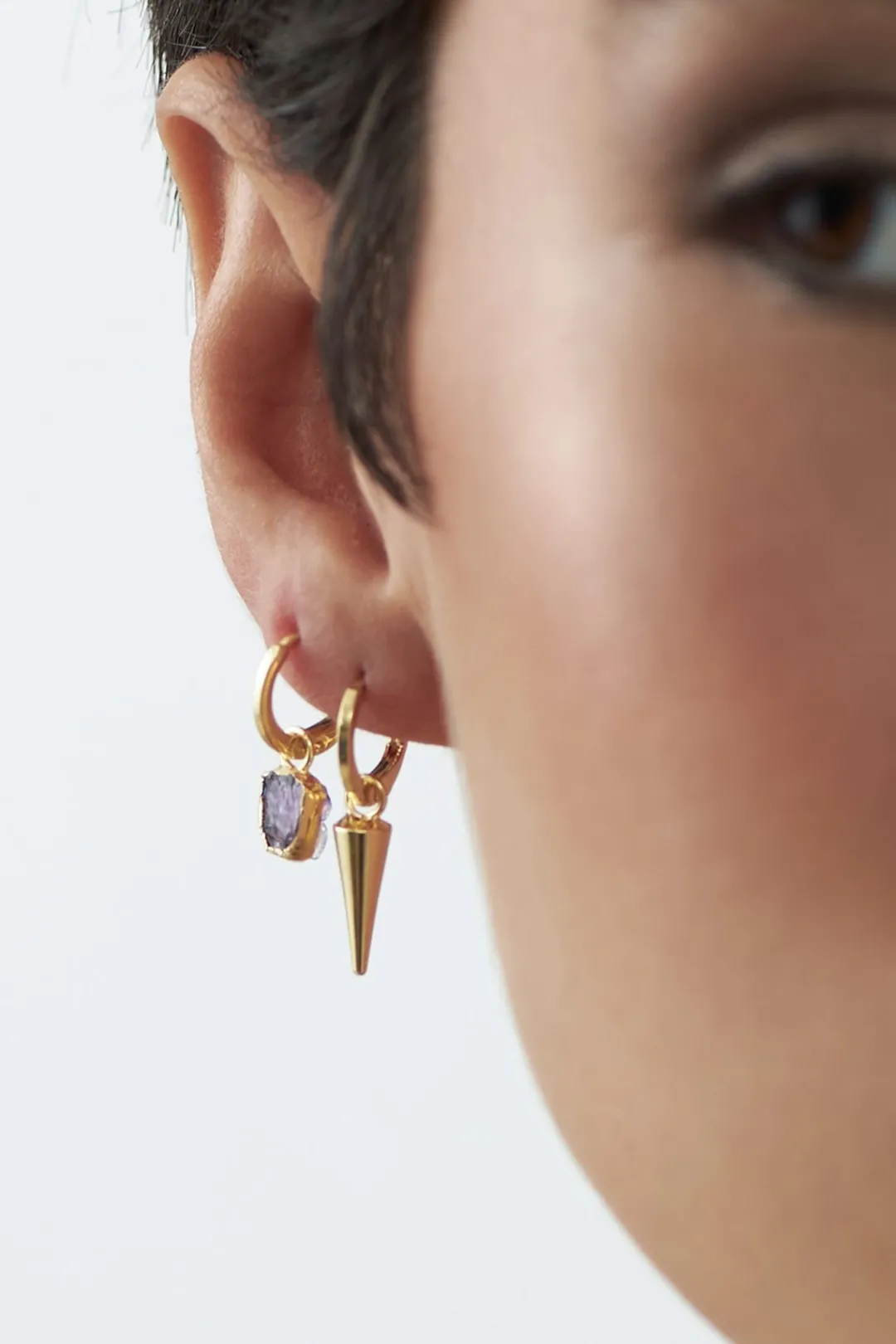 Dipua Argola Sideral em Ouro - Charme Celestial com um Toque Moderno