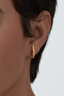 Dipua Brinco Jin Banhado a Ouro - Exuberância e Charme em Cada Detalhe