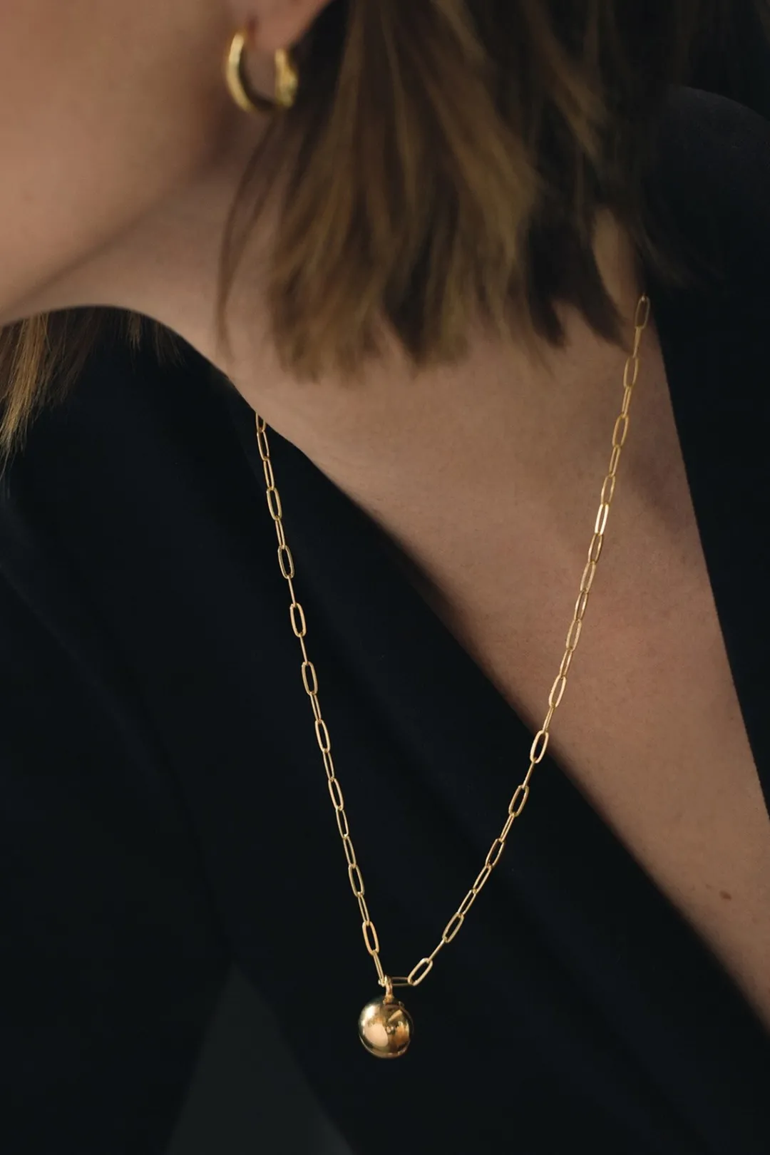 Dipua Colar Cleo Médio Banhado a - Estilo Moderno e Feminino em Cada Detalhe