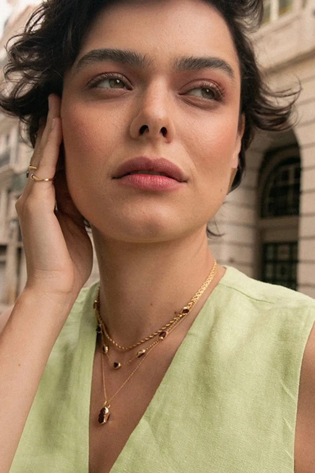 Dipua Colar Pompeia: Beleza Contemporânea para Você