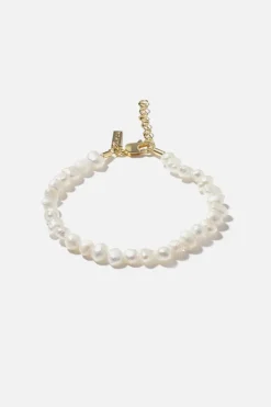 Dipua Pulseira Emille Banhada a - Tendência Sutil em Cada Elo