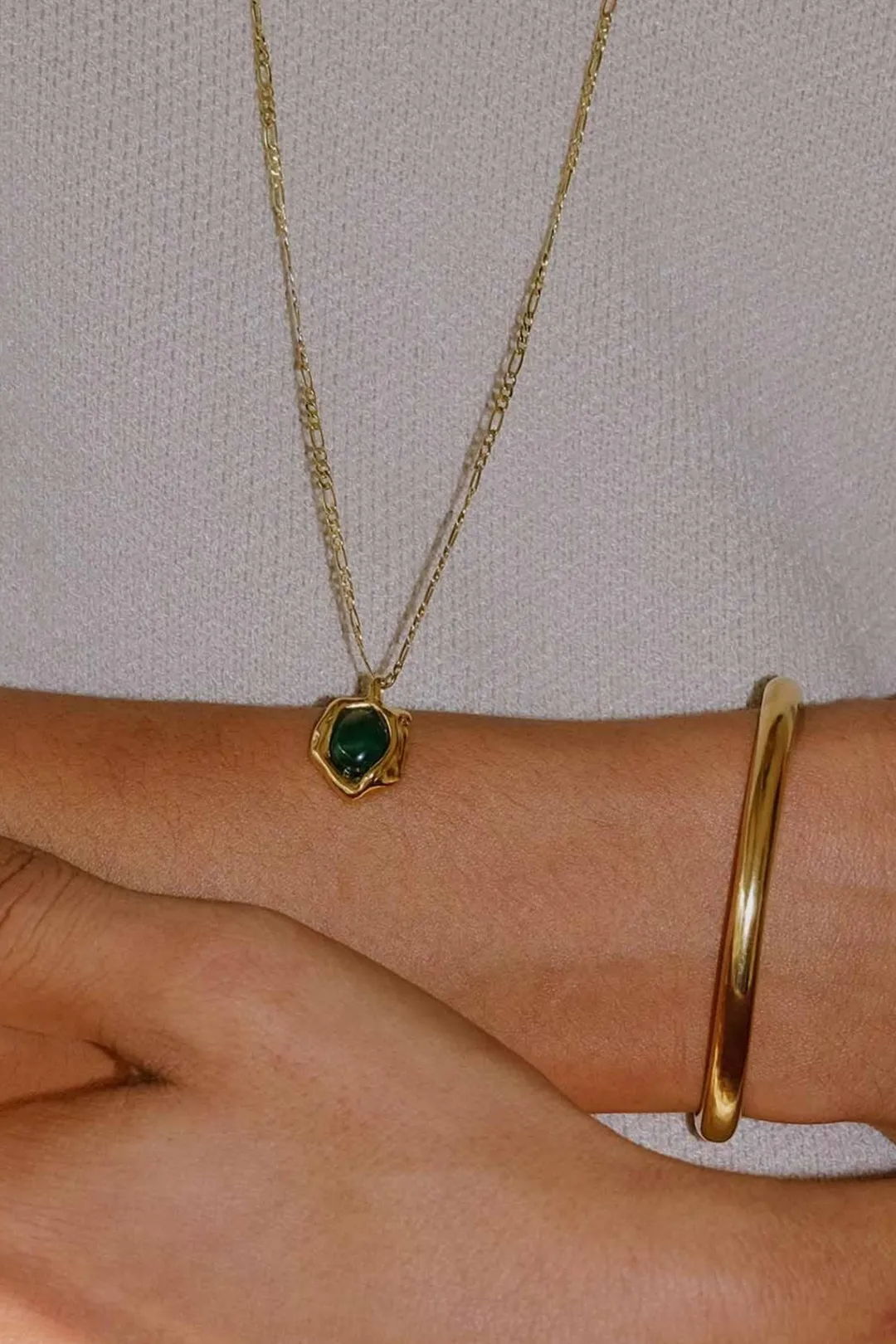 Dipua Pulseira Pérola Negra em - Beleza Atemporal com um Toque Moderno